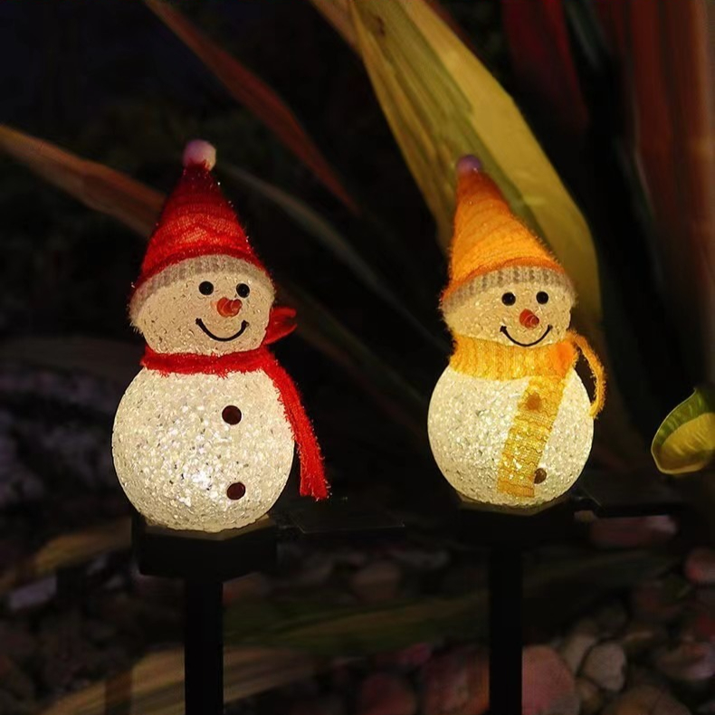Outdoor Lighting Pathway - 雪だるま型ソーラーガーデンライト、屋外用、地面に差し込むタイプ、LEDライト、ソーラー充電式、クリスマス装飾、通路や庭の装飾に。